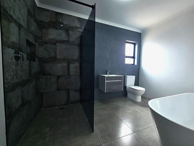 3 Bedroom Property for Sale in Myburgh Park Western Cape